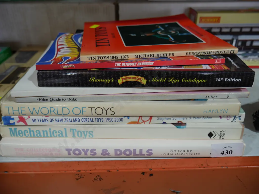Assorted toy books Image 1++