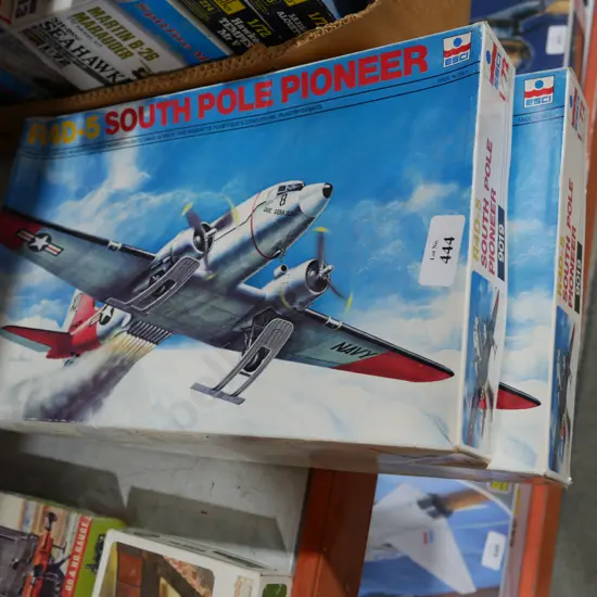 2 kit set model planes