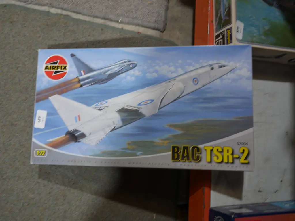 Kit set model BAC TSR-2 Image 1++