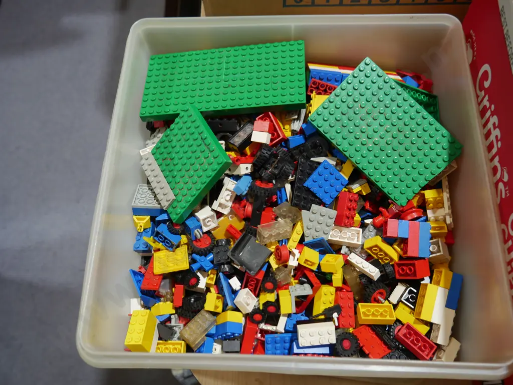 Container of LEGO Image 1++