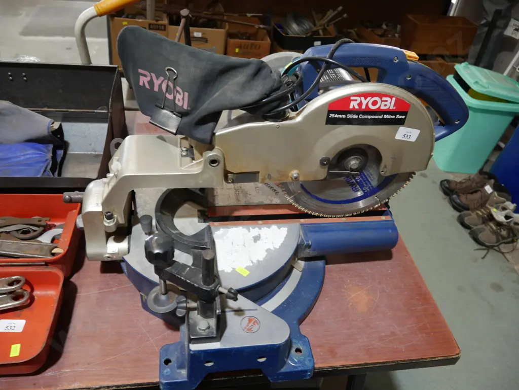 Ryobi compound mitre saw Image 1++