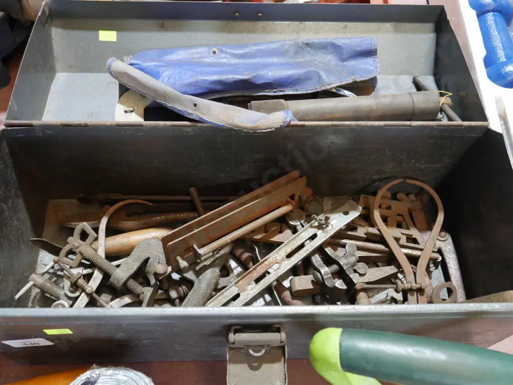 Toolbox and contents Image 1++