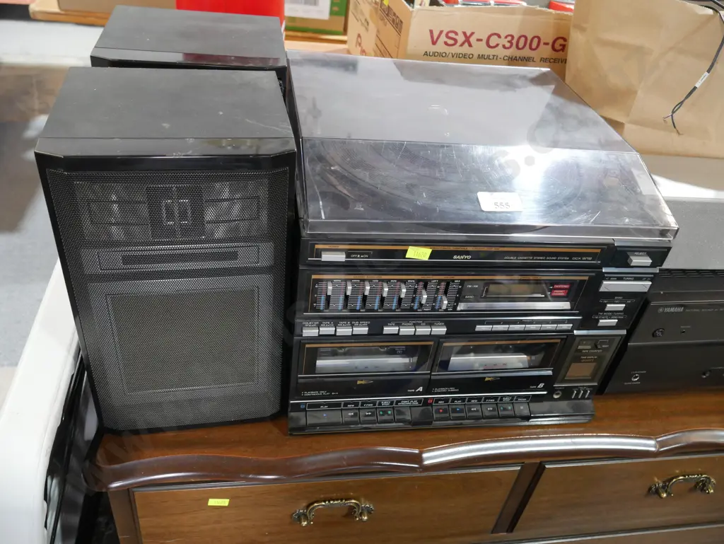 Sanyo stereo Image 1++