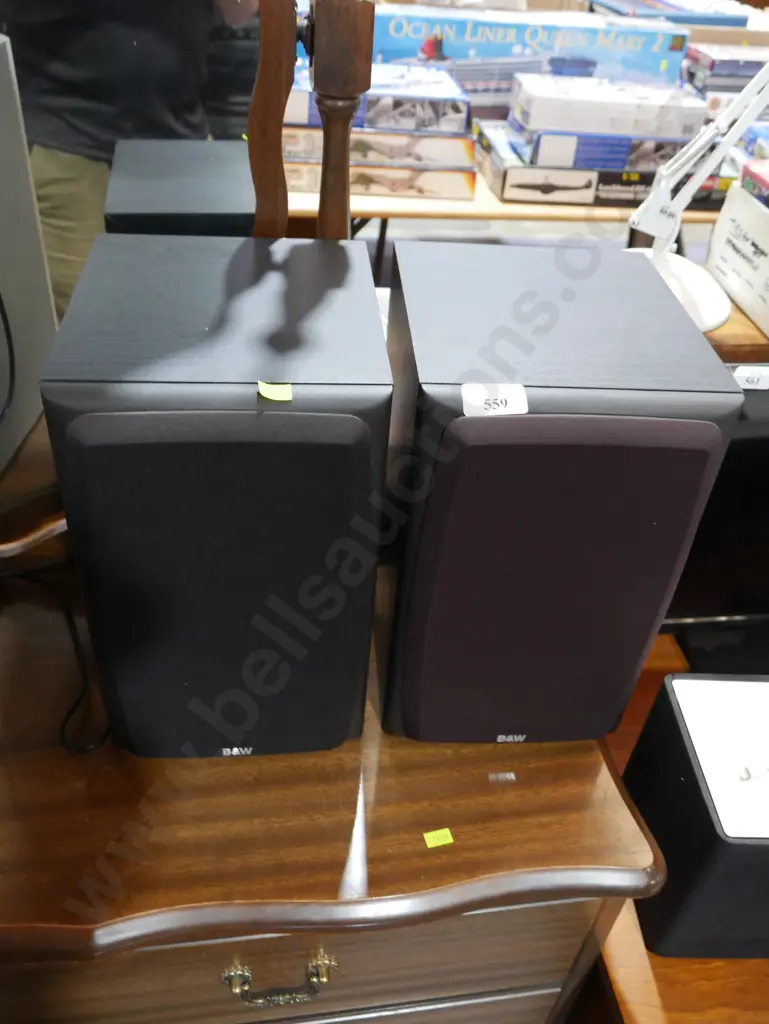 B&W speakers Image 1++