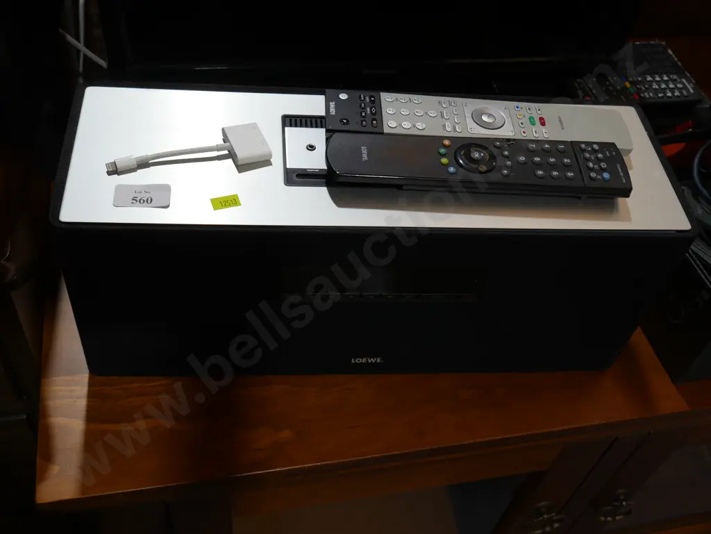 Loewe stereo Image 1++