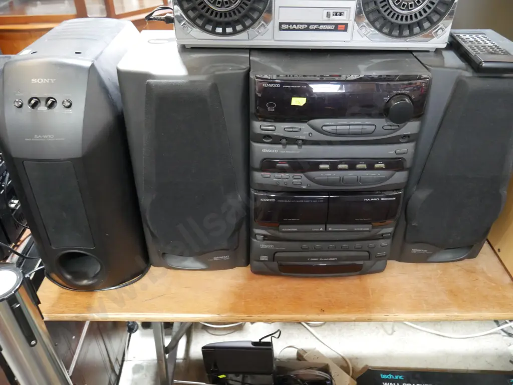 Kenwood stereo and Sony subwoofer Image 1++