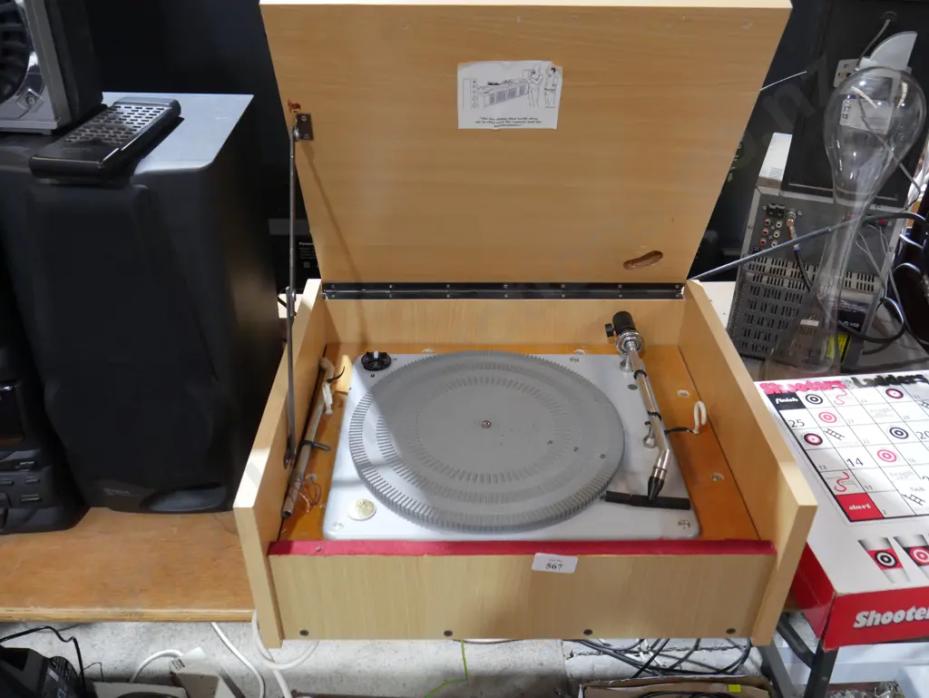 Record player Image 1++