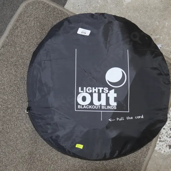 Lights out blackout blind