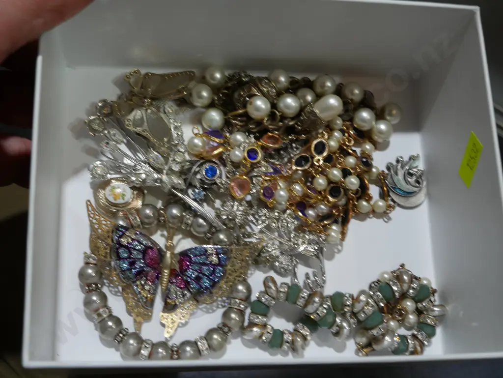 Jewellery Image 1++