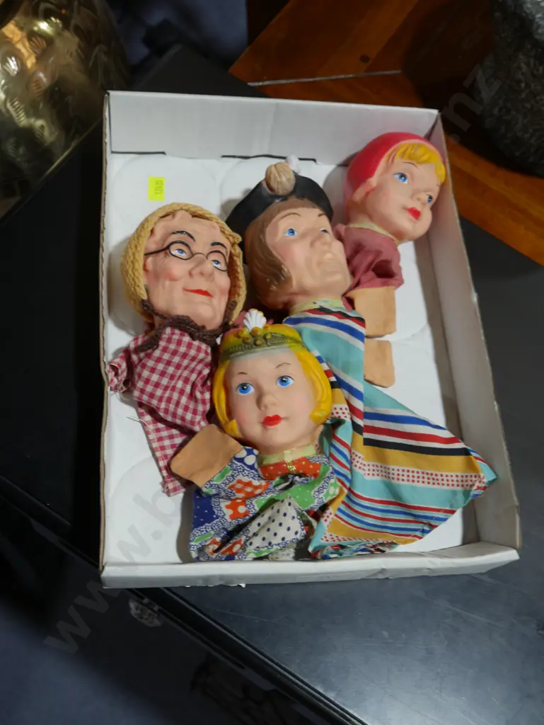Hand puppets Image 1++
