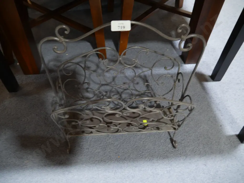 Magazine rack Image 1++