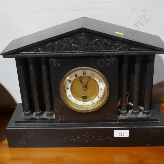 Mantle clock