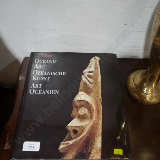 Oceanic art book