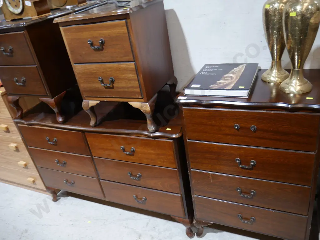 Four piece bedroom suite Image 1++