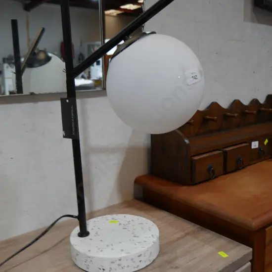Table lamp