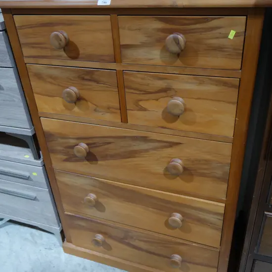 Chest of drawers