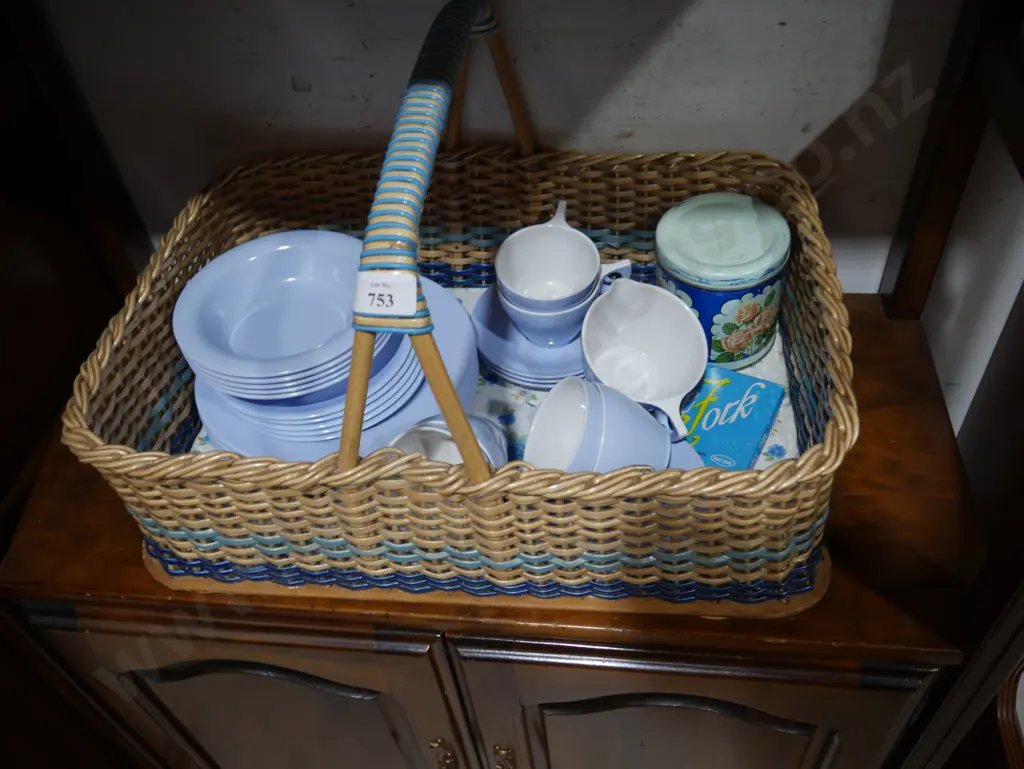 Picnic basket set Image 1++