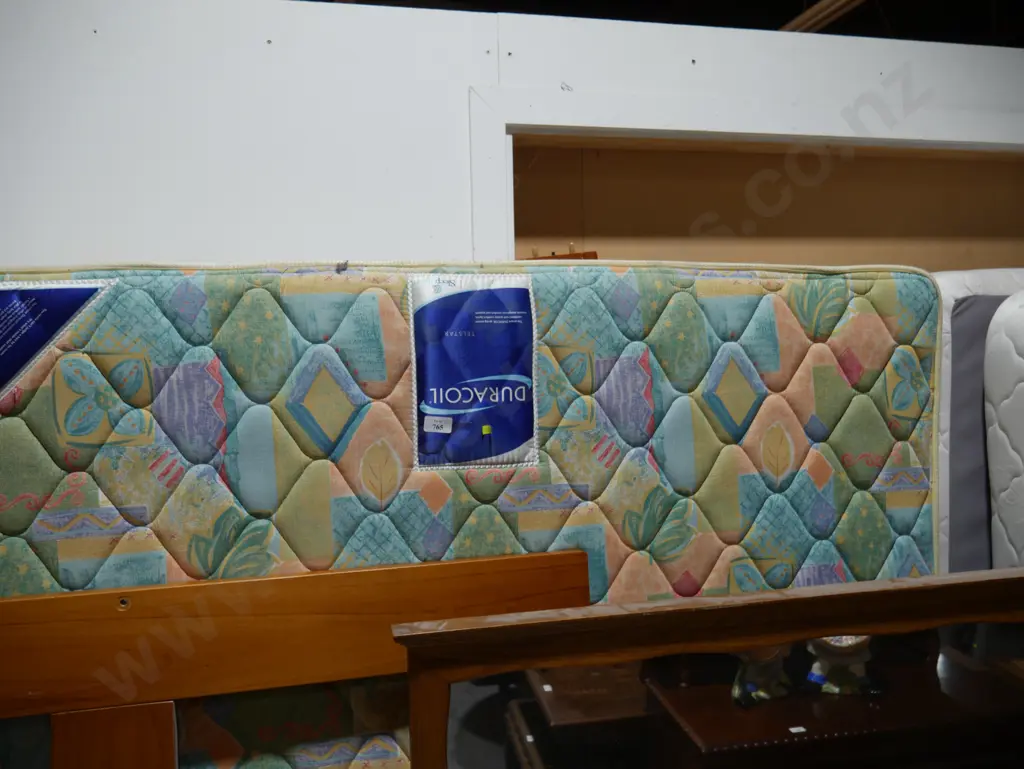 Queen slat bed Image 1++
