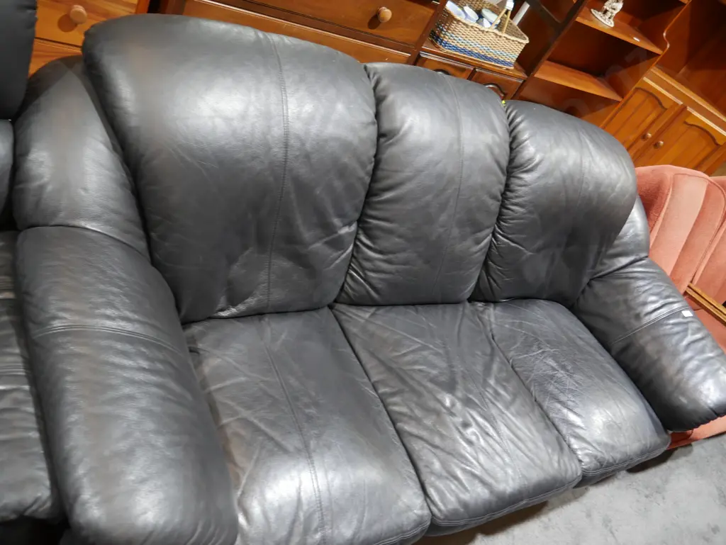3-seater black leather sofa Image 1++