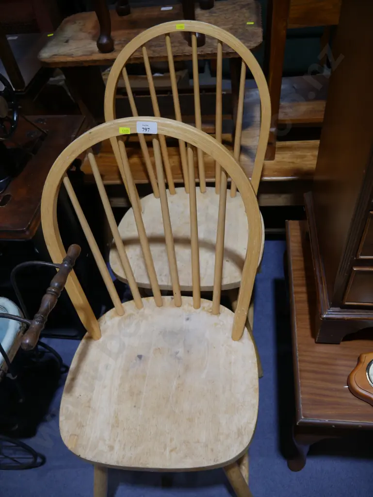 2 dining chairs Image 1++