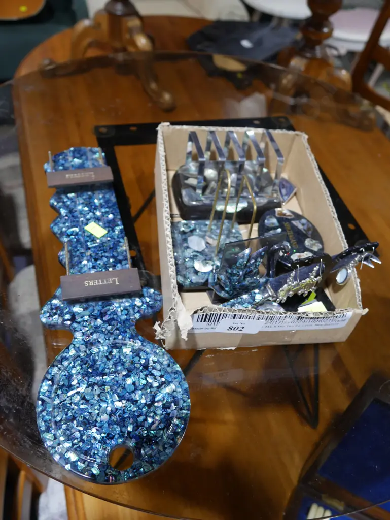 Paua. Key knife etc Image 1++