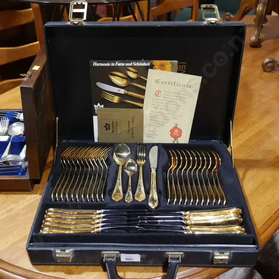 Gold plated cutlery set