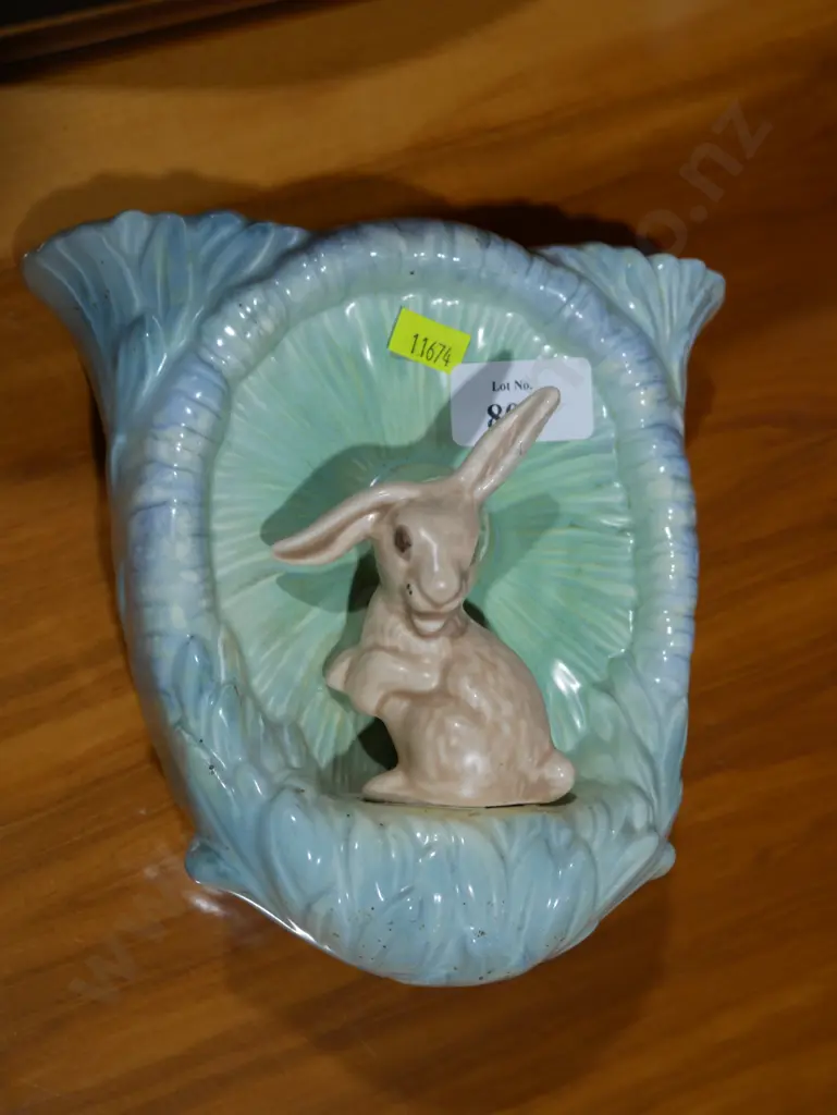 Bunny wall pocket Image 1++