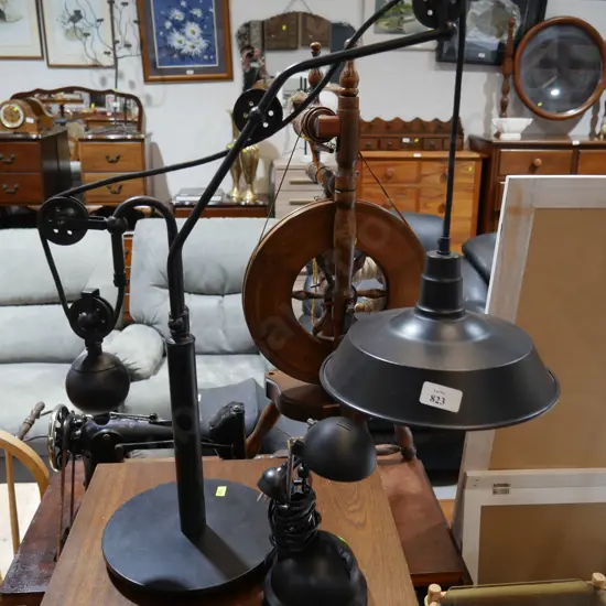 2 table lamps
