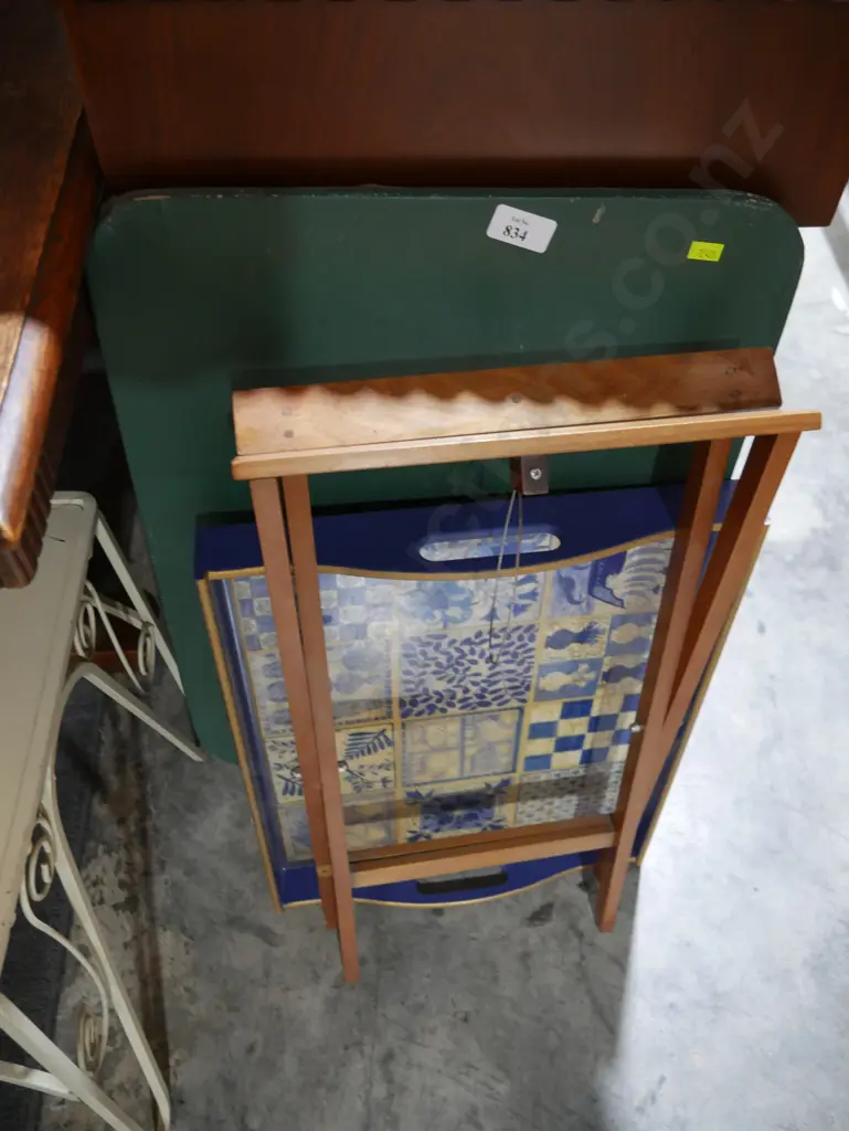 Butlers tray Image 1++
