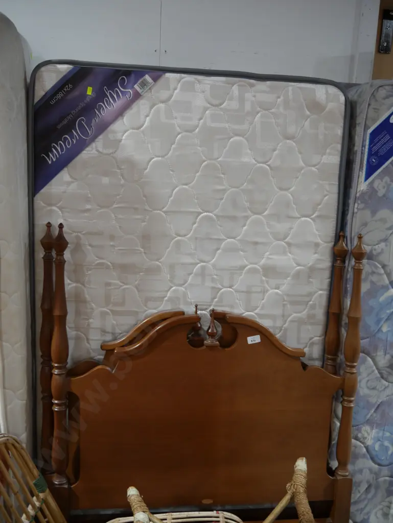 2 single mattresses and 2 headboards Image 1++