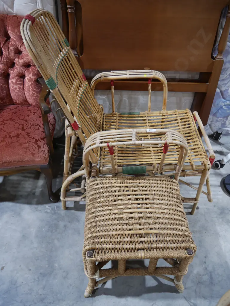 Cane lounger and footstool Image 1++