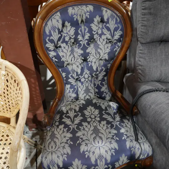 Deep button bedroom chair