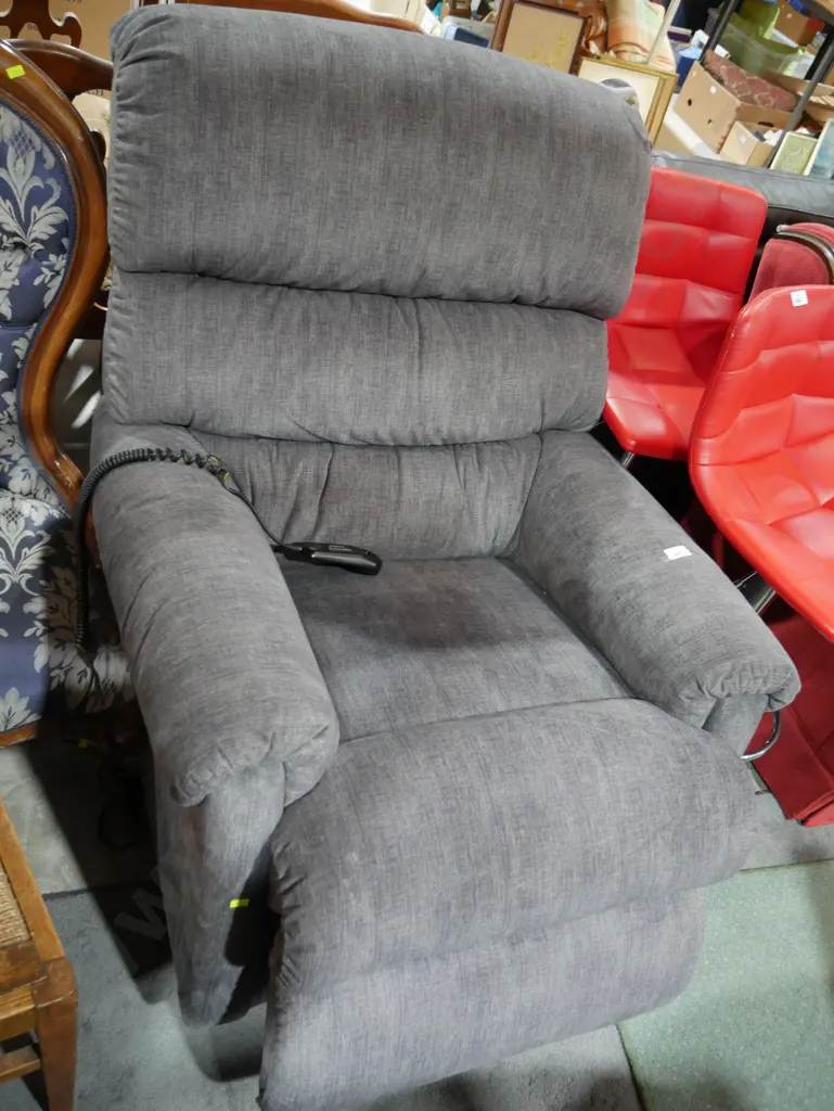 Lazboy electric armchair Image 1++