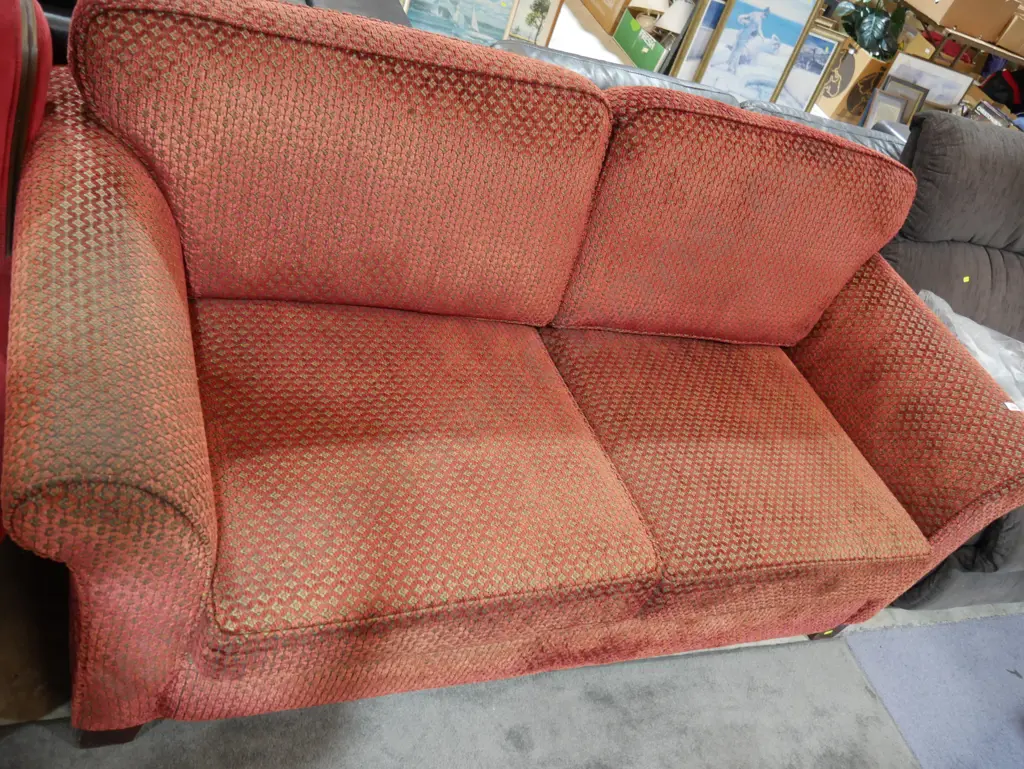 Two-seater sofa Image 1++