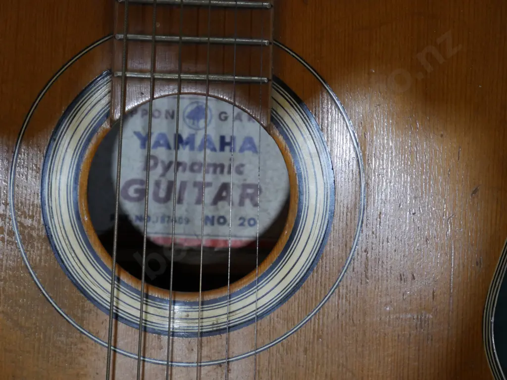Yamaha guitar Image 1++