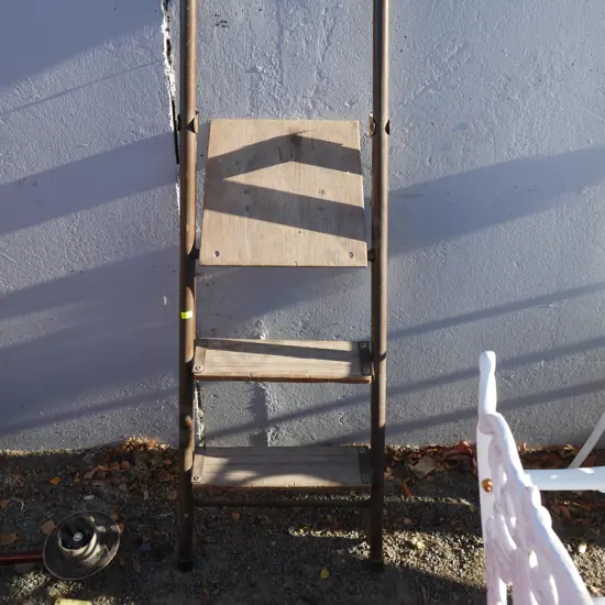 Step ladder