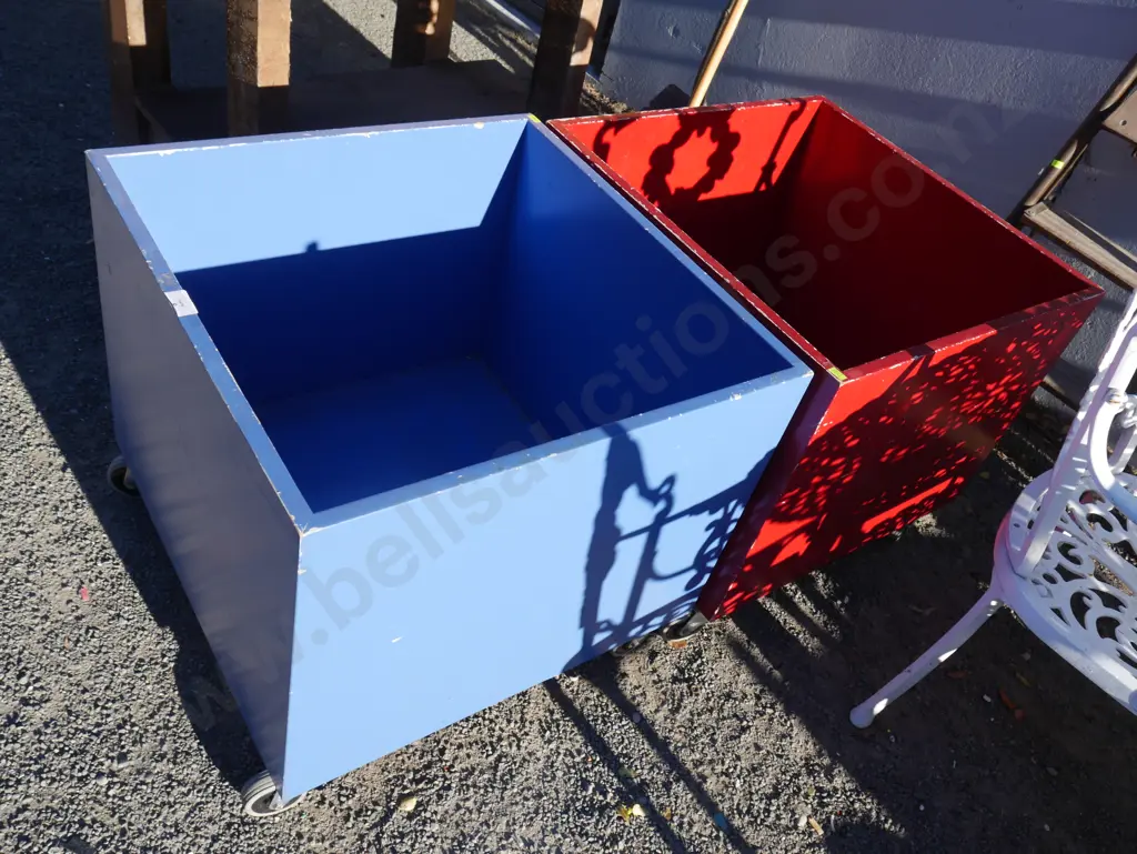 Wooden storage boxes on wheels Image 1++