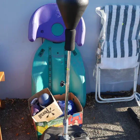 Boxing equipment etc