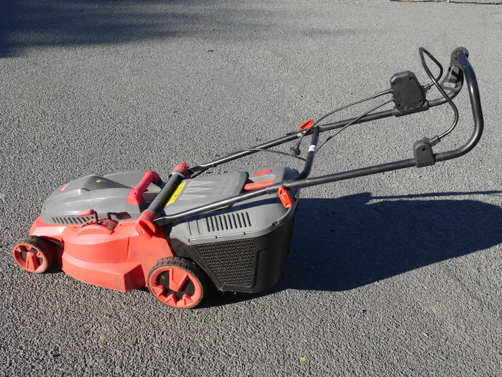 Morrison electric lawn mower Image 1++