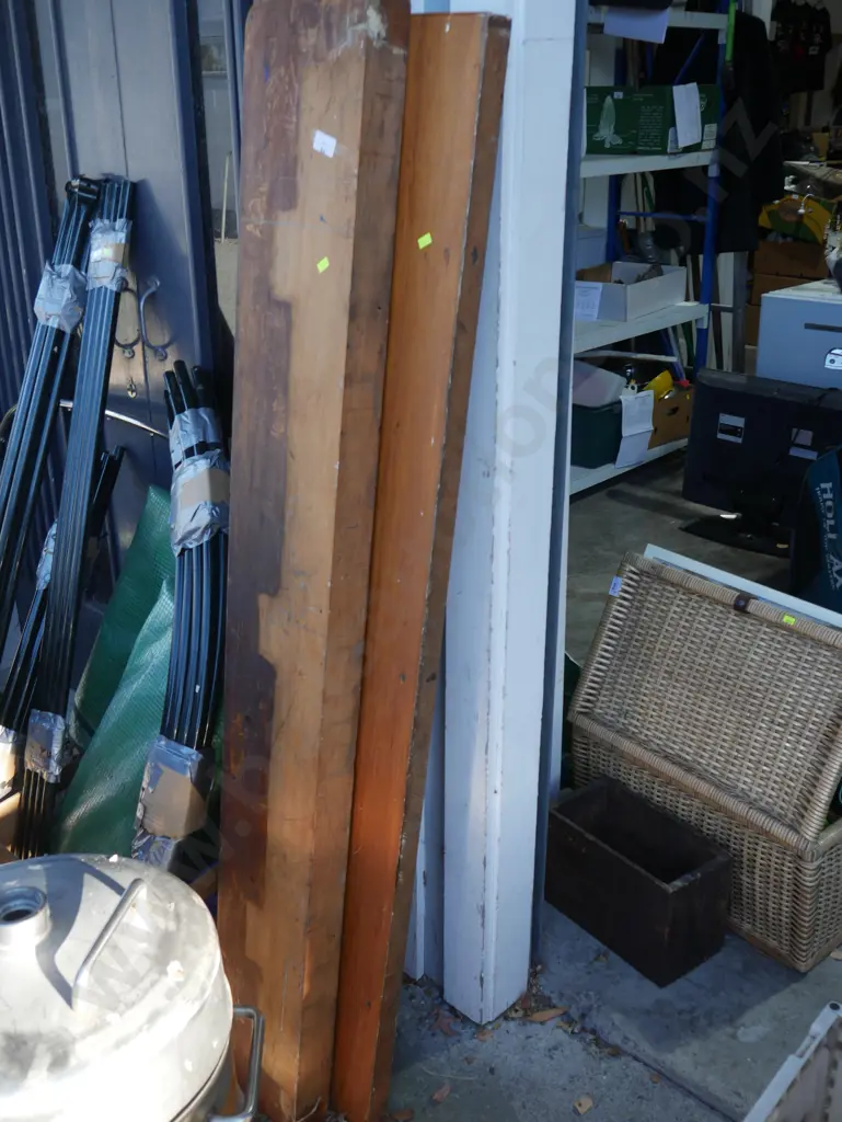 Planks of wood Image 1++