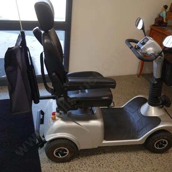 Mobility scooter