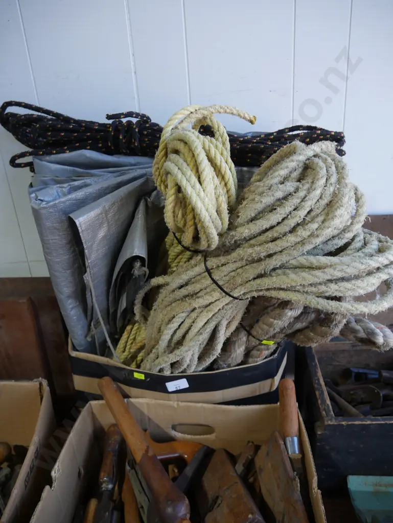 Assorted rope and tarpaulin Image 1++