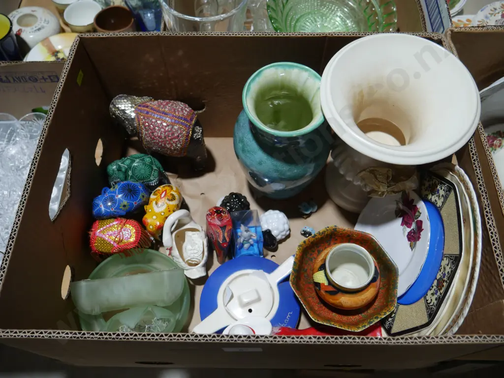 Ornaments, glassware etc Image 1++