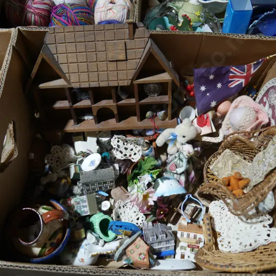 Assorted miniature ornaments etc