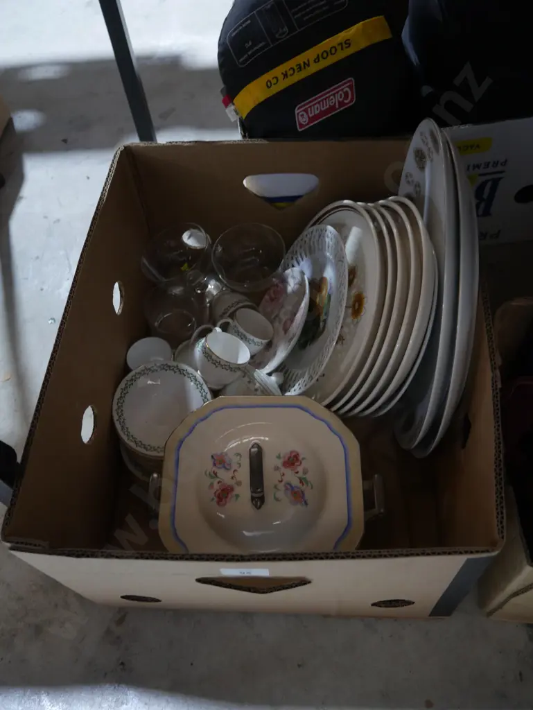 Assorted china Image 1++