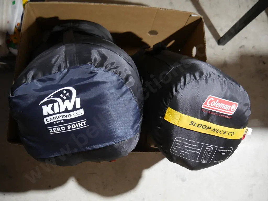 Sleeping bags Image 1++