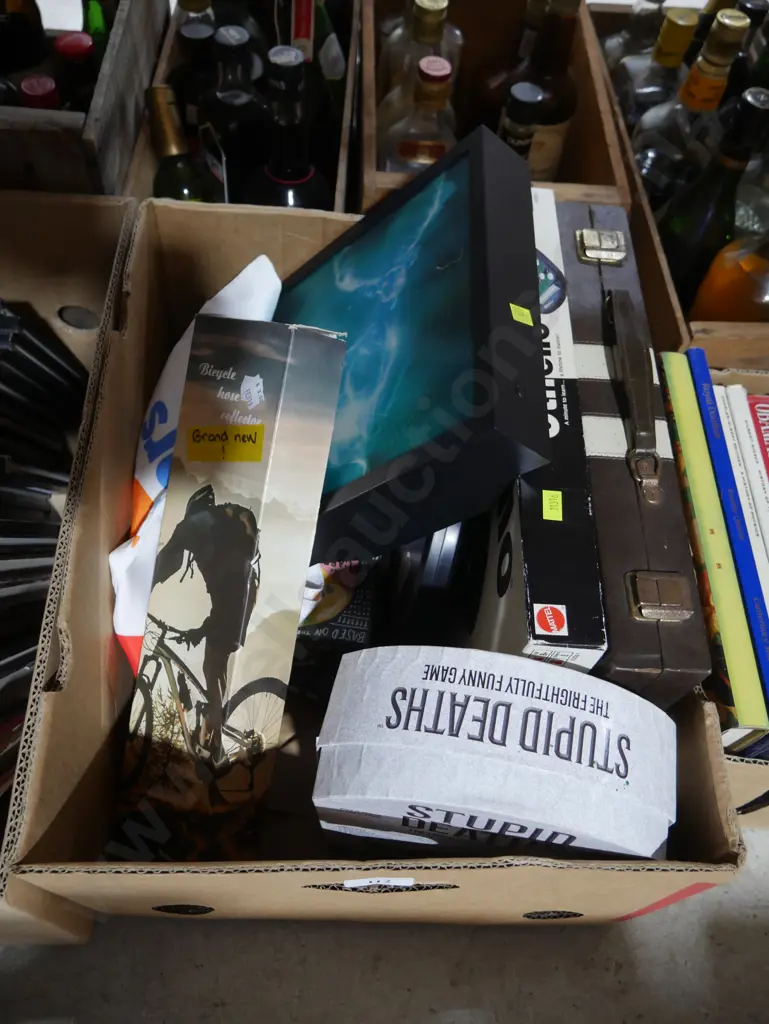 Box of board games etc Image 1++