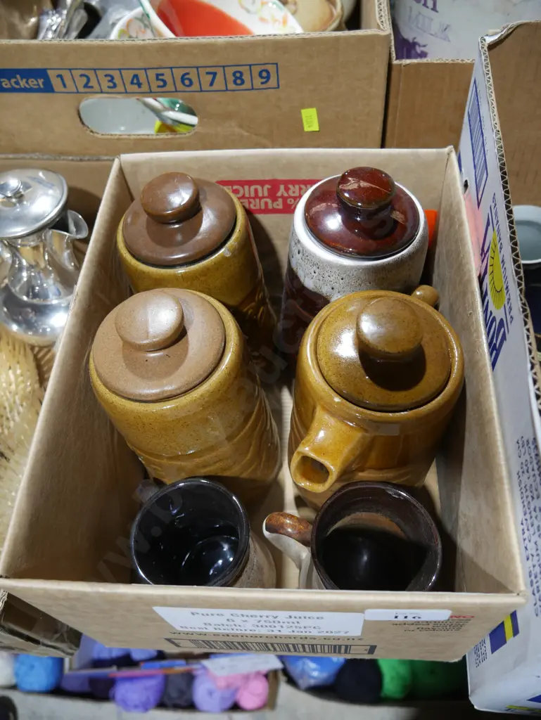 New Zealand pottery Image 1++