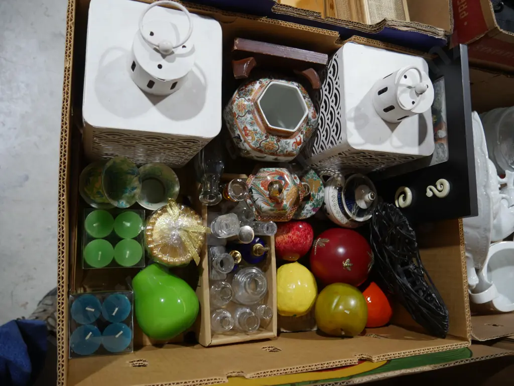 Candles, tea light holders etc Image 1++