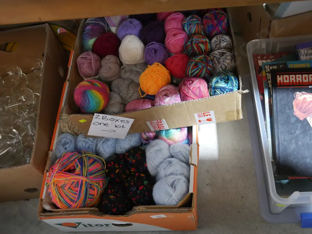 Two boxes of wool Image 1++